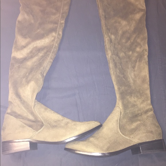 Over the knee boots - Picture 5 of 7